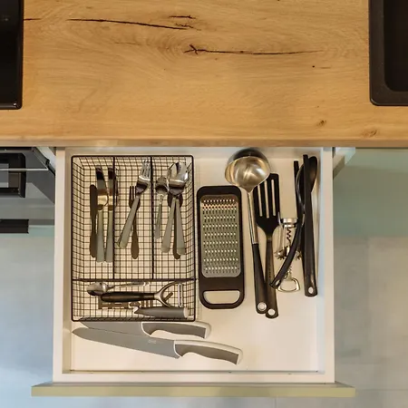 Yellow Charm Plaza Lujerului Apartment Bucharest