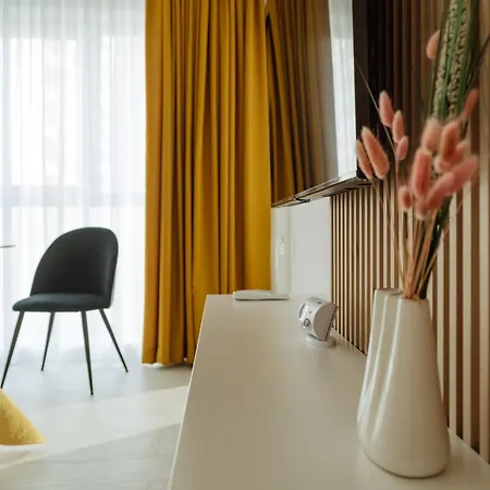 Apartamento Yellow Charm Plaza Lujerului *