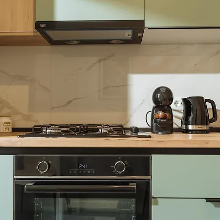 Yellow Charm Plaza Lujerului *