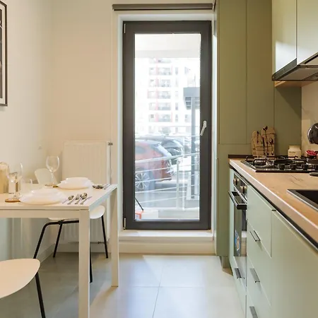 Yellow Charm Plaza Lujerului * Βουκουρέστι