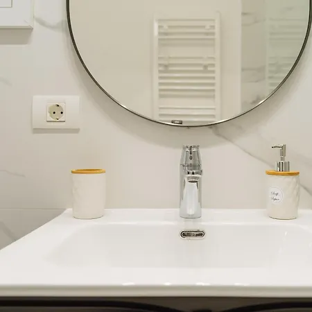 Apartamento Yellow Charm Plaza Lujerului *