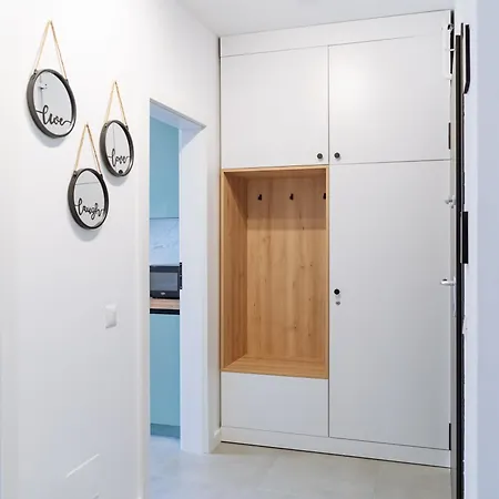 Apartament Yellow Charm Plaza Lujerului *