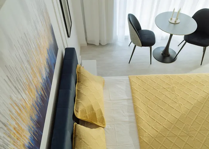 Апартаменти Yellow Charm Plaza Lujerului Бухарест