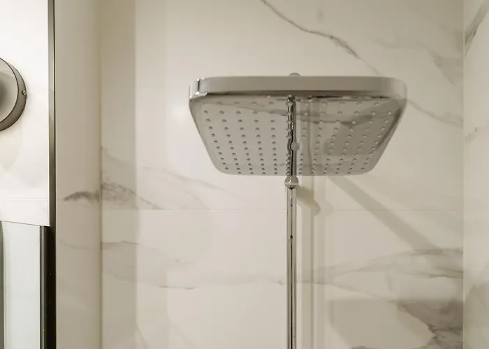 Yellow Charm Plaza Lujerului Апартаменти