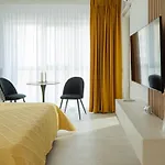 Yellow Charm Plaza Lujerului Bukarest